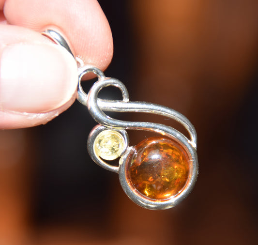 Elegant pendant in natural cognac amber and 925 Silver, MJ Baltica, BW339
