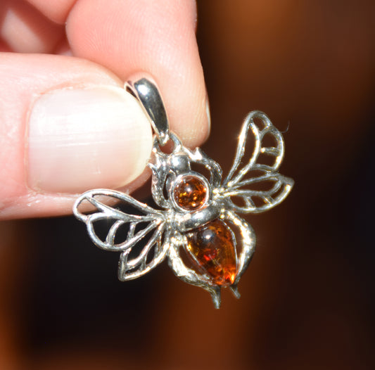 Cognac-colored natural Amber and 925 Sterling Silver bee pendant, MJ Baltica, BW345