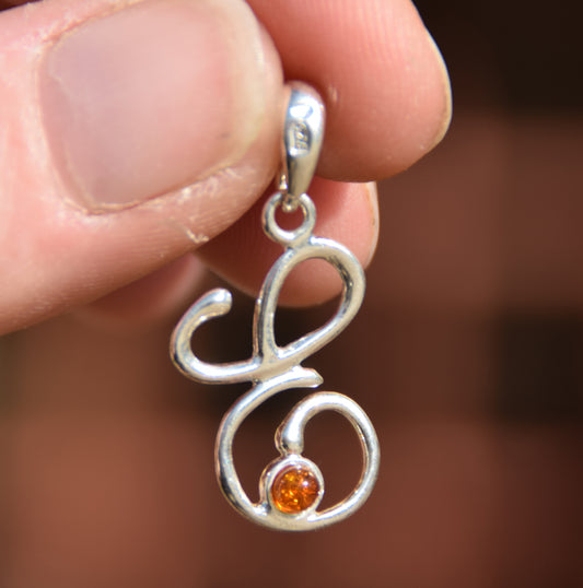 MJ Baltica, ciondolo, Ambra naturale Baltica, Argento 925, E, lettera, iniziale, corsivo, BWLE