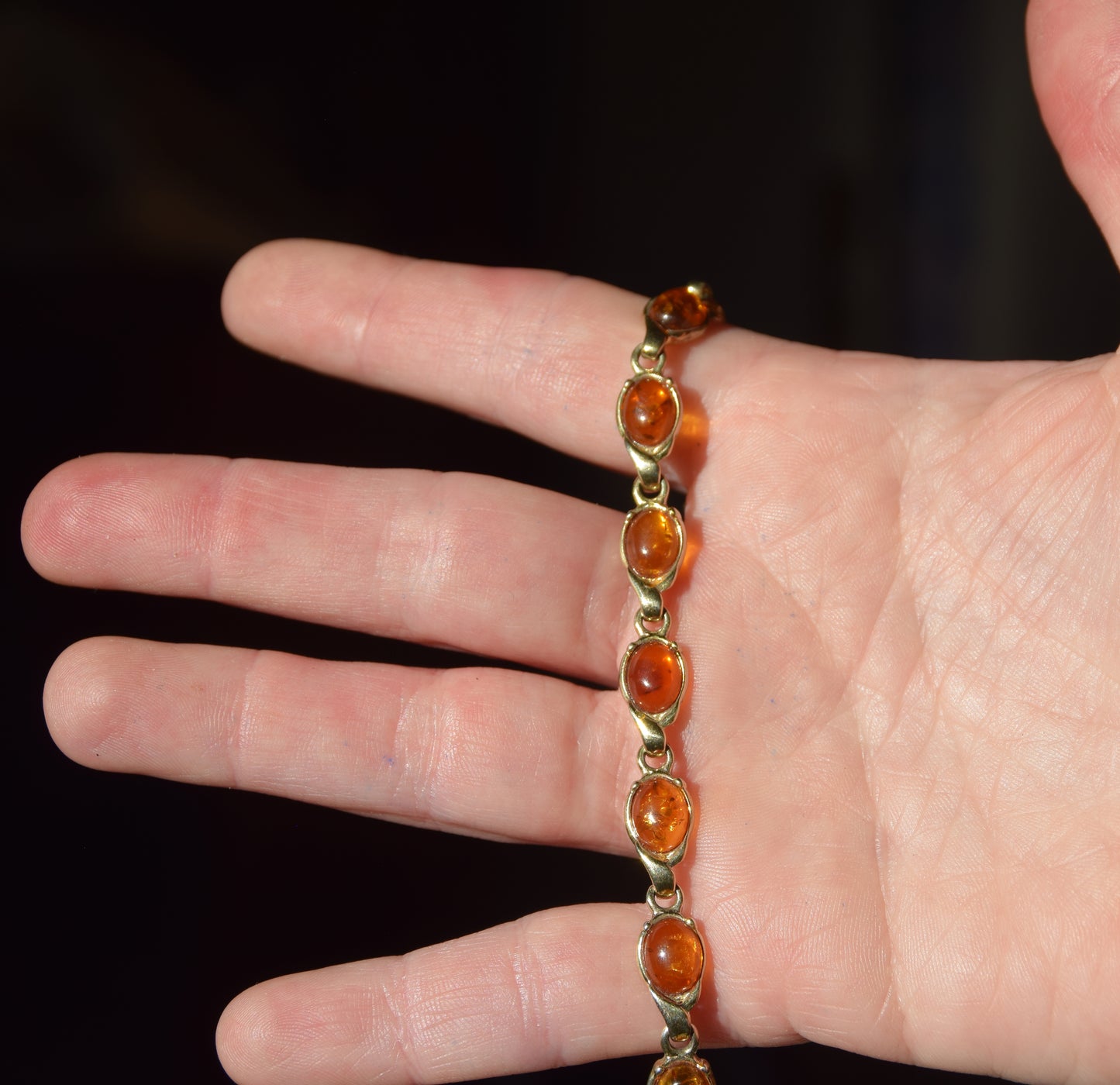 Elegant chain bracelet with natural cognac amber and 18k gold-plated 925 Sterling Silver, MJ Baltica, BZB009