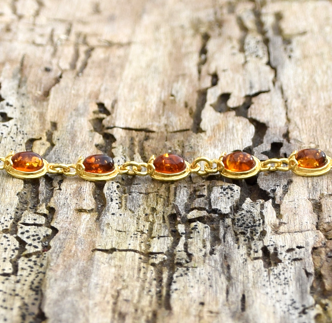 Elegant vintage-style bracelet with natural cognac Amber and 14k Gold-plated 925 Sterling Silver, MJ Baltica, BZB022