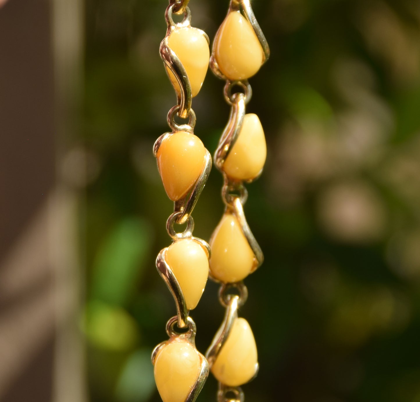 Elegant bracelet with imperial natural Amber droplets and 18k gold-plated 925 sterling silver, MJ Baltica, BZB025