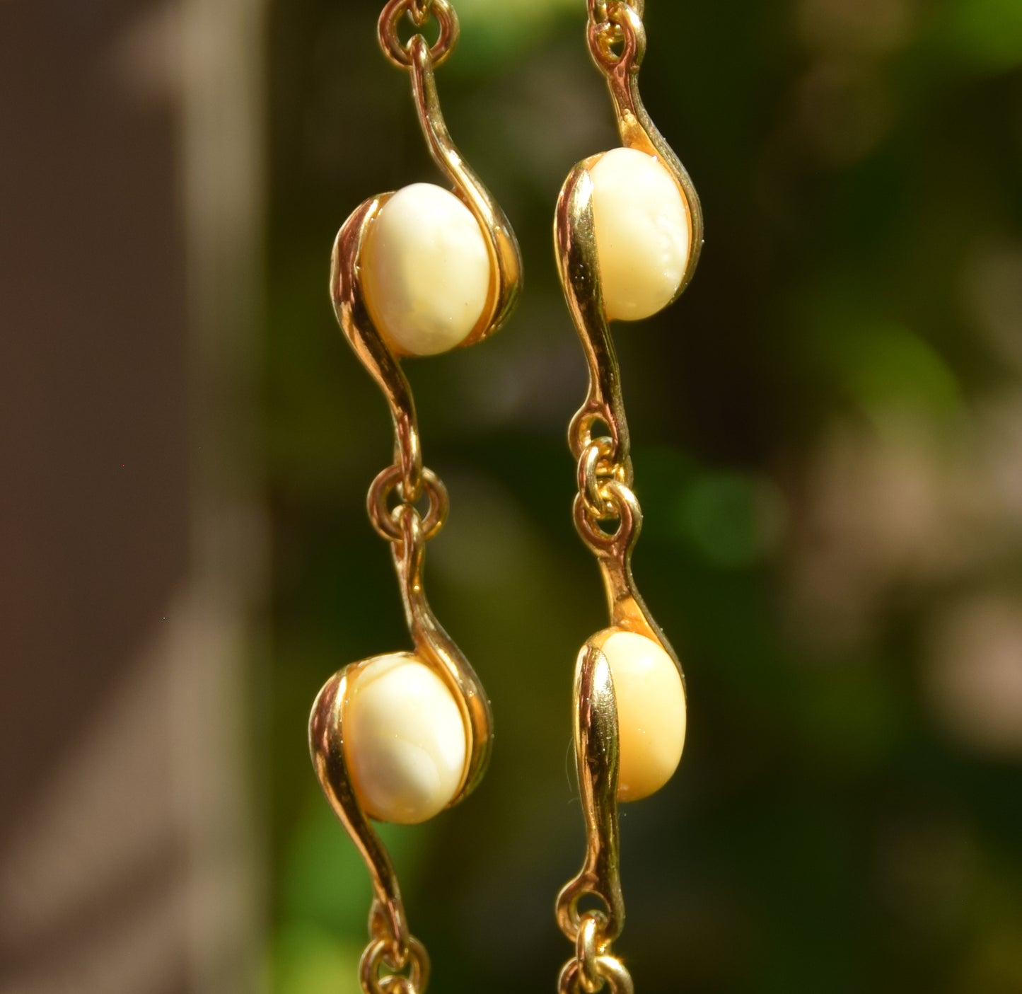 Linear bracelet with oval Imperial natural Amber gemstones and 18k gold-plated 925 silver, MJ Baltica, BZB040