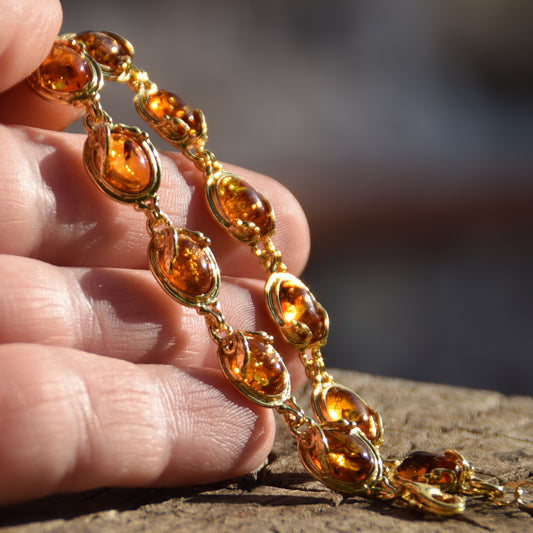 Elegant vintage style bracelet with natural cognac amber and 18k gold-plated 925 sterling silver, MJ Baltica, BZB051