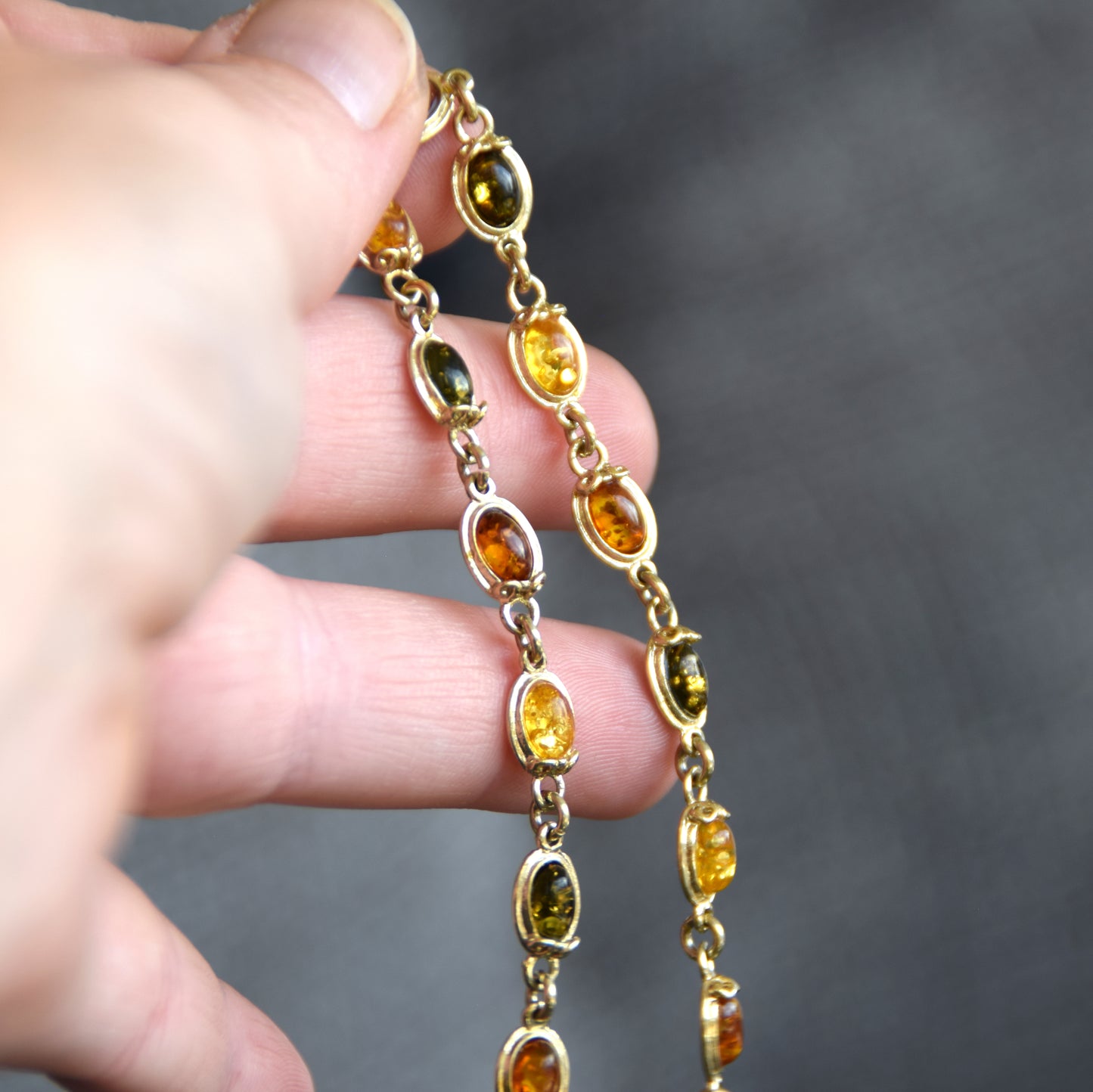 Delicate vintage-style bracelet with natural Amber in various shades and 18k Gold-plated Silver, MJ Baltica, BZB057