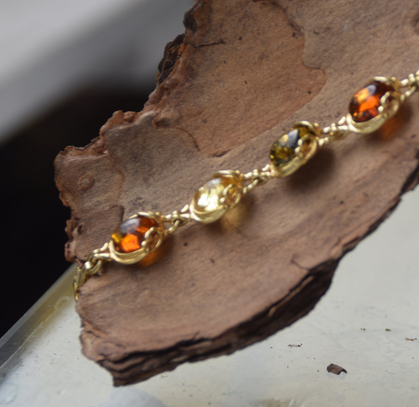 Elegant vintage-style bracelet with natural Amber of various shades and 18k Gold-plated 925 Sterling Silver, MJ Baltica, BZB059