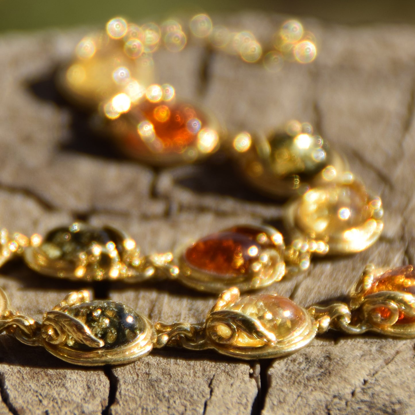 Elegant vintage-style bracelet with natural Amber of various shades and 18k Gold-plated 925 Sterling Silver, MJ Baltica, BZB059