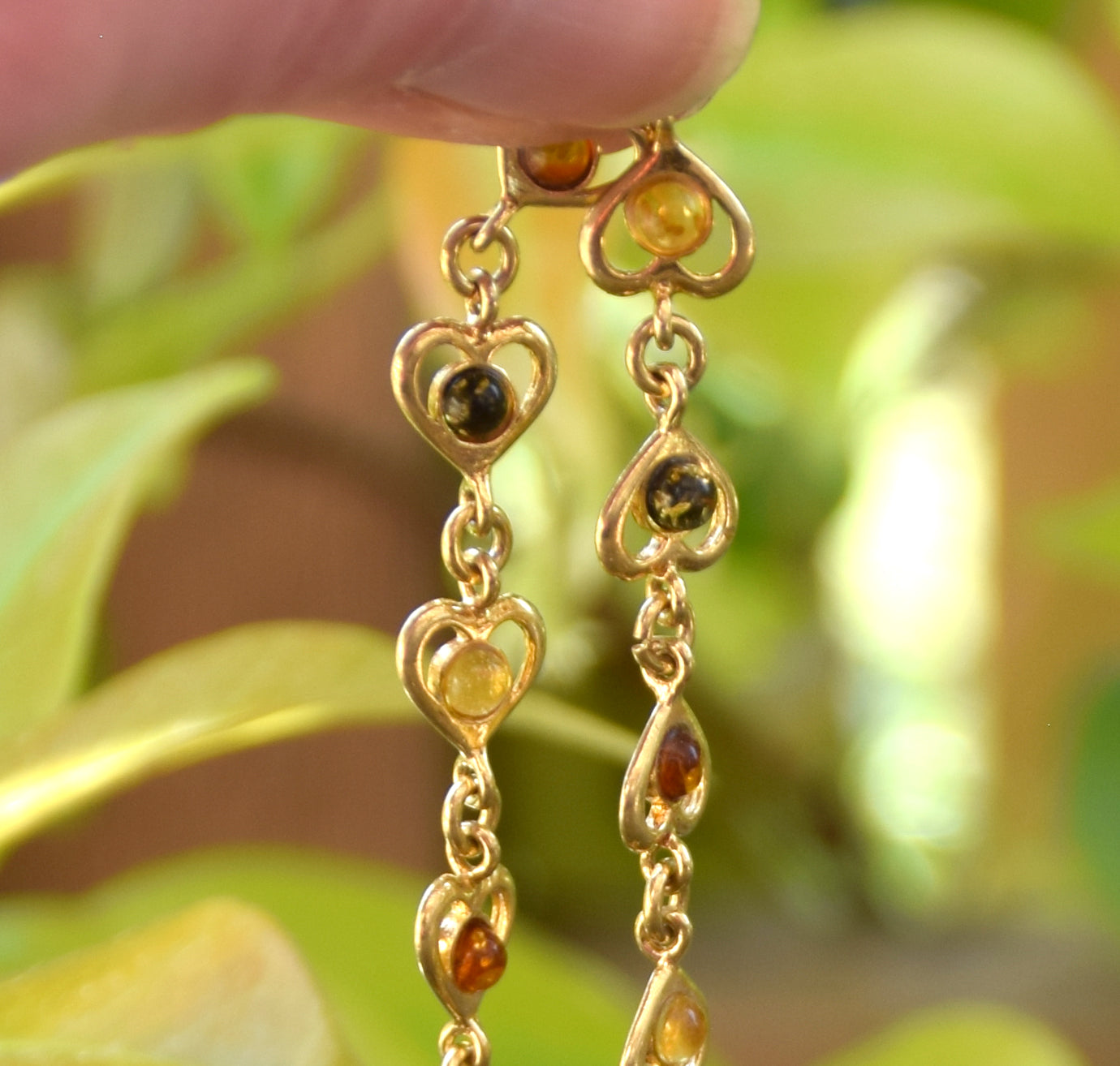 Romantic bracelet with natural Amber hearts in various shades and 18k Gold Plated 925 Sterling Silver, MJ Baltica, BZB065