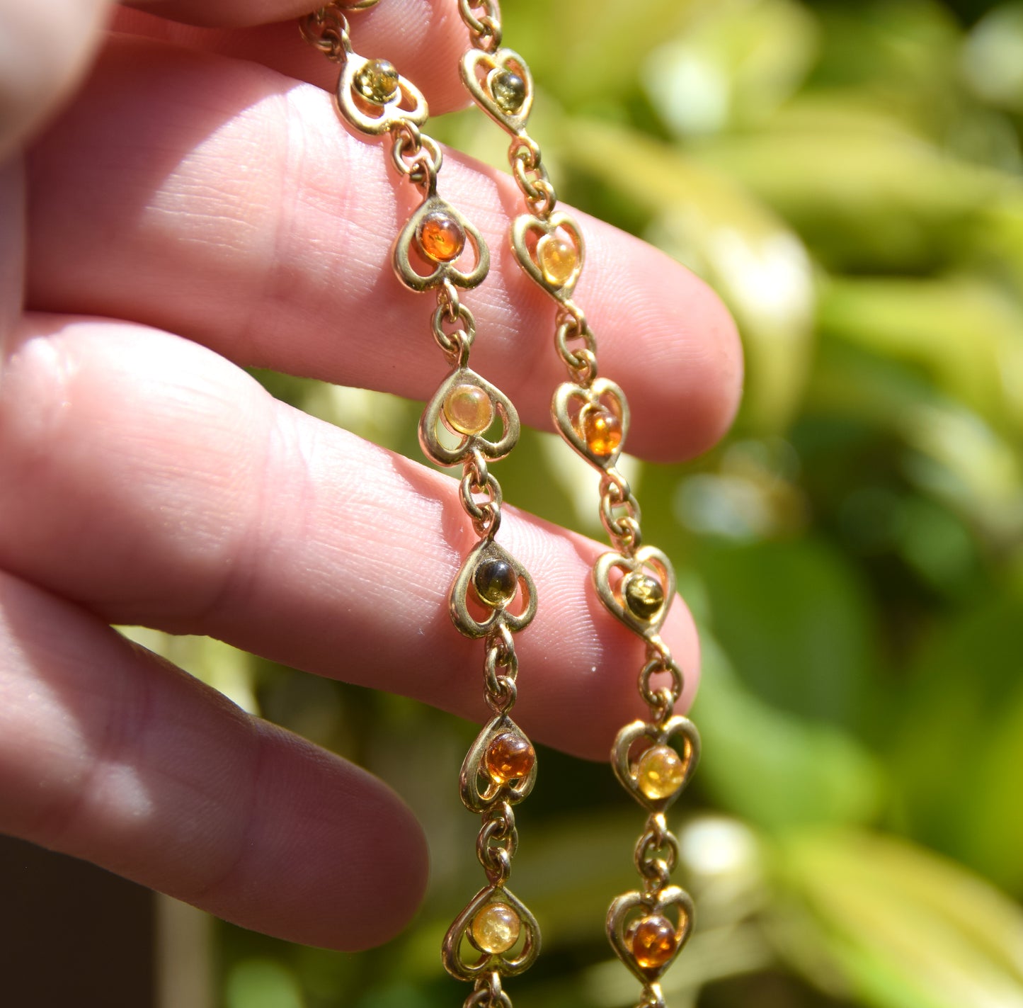 Romantic bracelet with natural Amber hearts in various shades and 18k Gold Plated 925 Sterling Silver, MJ Baltica, BZB065