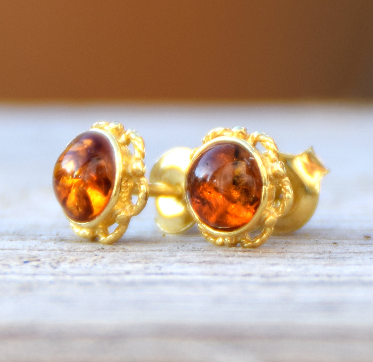 Delicate round earrings with natural cognac Amber and 18k Gold-plated 925 Sterling Silver, MJ Baltica, BZK008