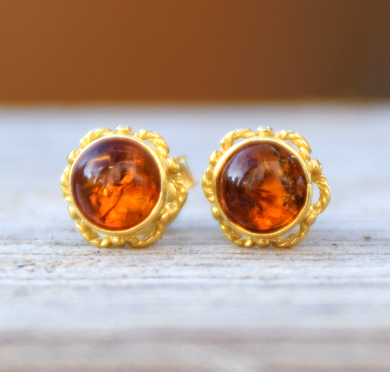 Delicate round earrings with natural cognac Amber and 18k Gold-plated 925 Sterling Silver, MJ Baltica, BZK008