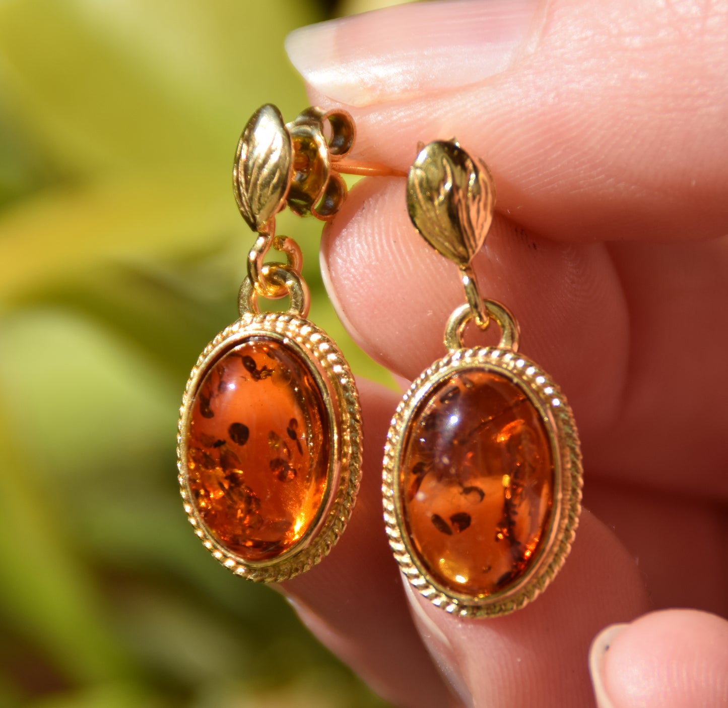 Vintage-style earrings with natural cognac amber and 14k gold-plated 925 sterling silver, MJ Baltica, BZK016