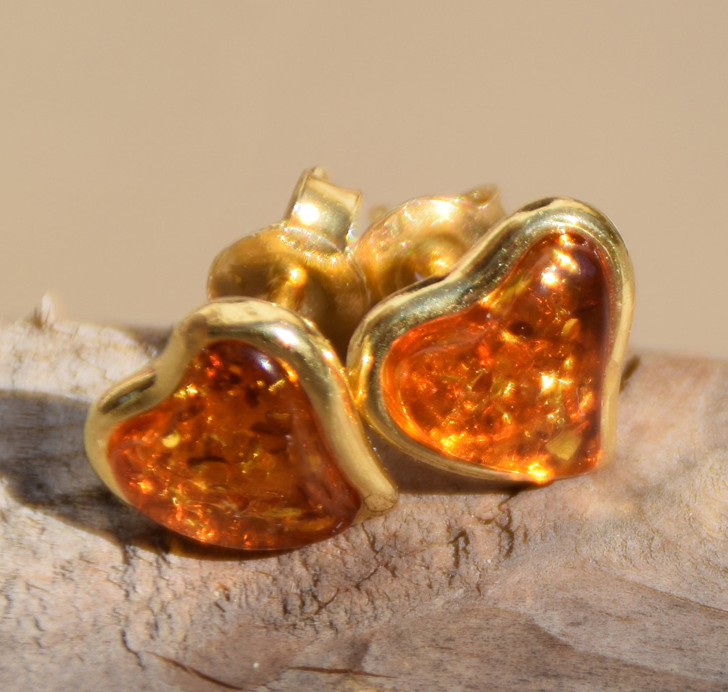 Romantic heart-shaped earrings with natural cognac amber and 18k gold-plated 925 Sterling Silver, MJ Baltica, BZK029