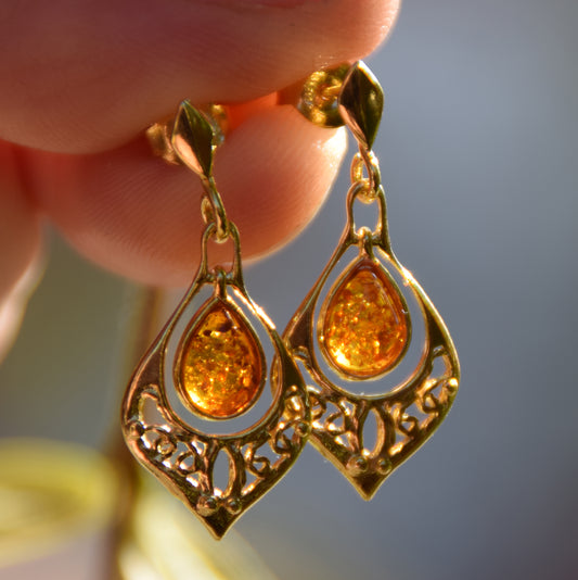 Oriental style earrings with filigree, made of cognac natural amber and 18k gold-plated 925 Sterling Silver, MJ Baltica, BZK052