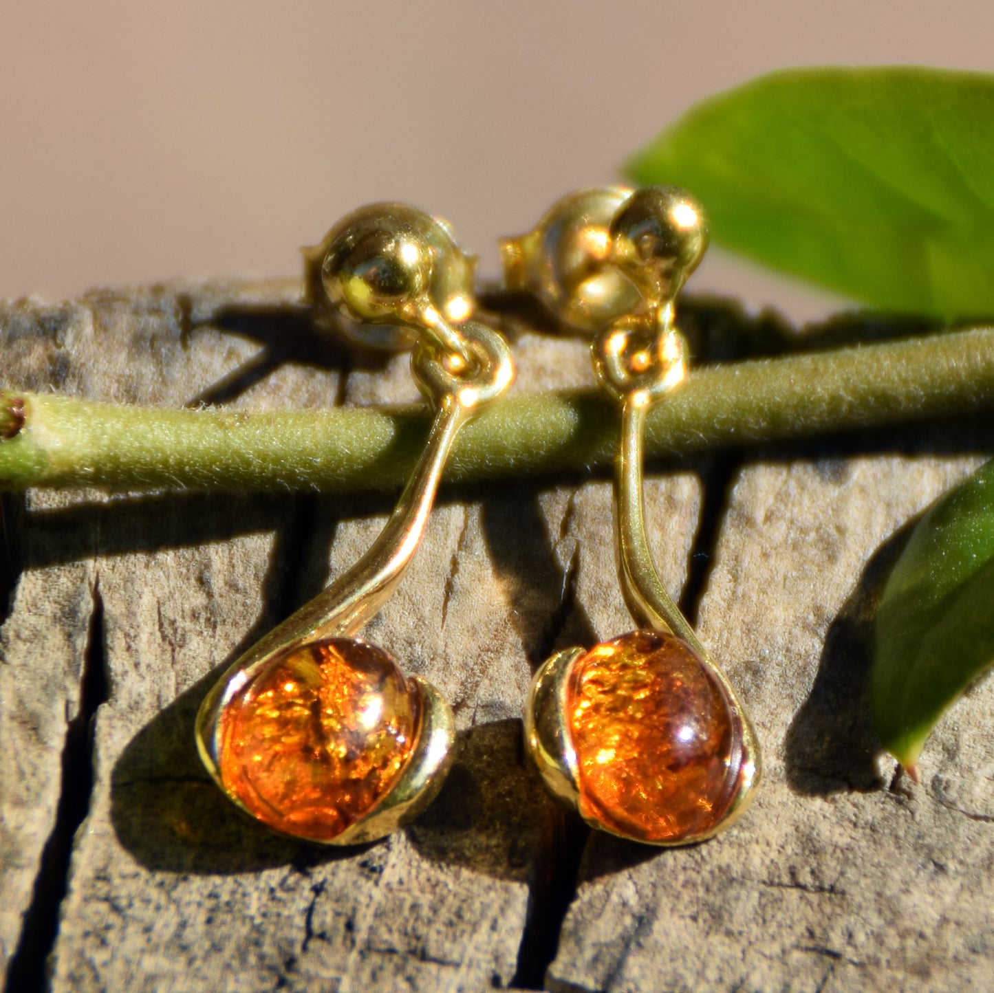 Teardrop earrings with natural cognac amber and 18k gold-plated 925 Sterling Silver, MJ Baltica, BZK053