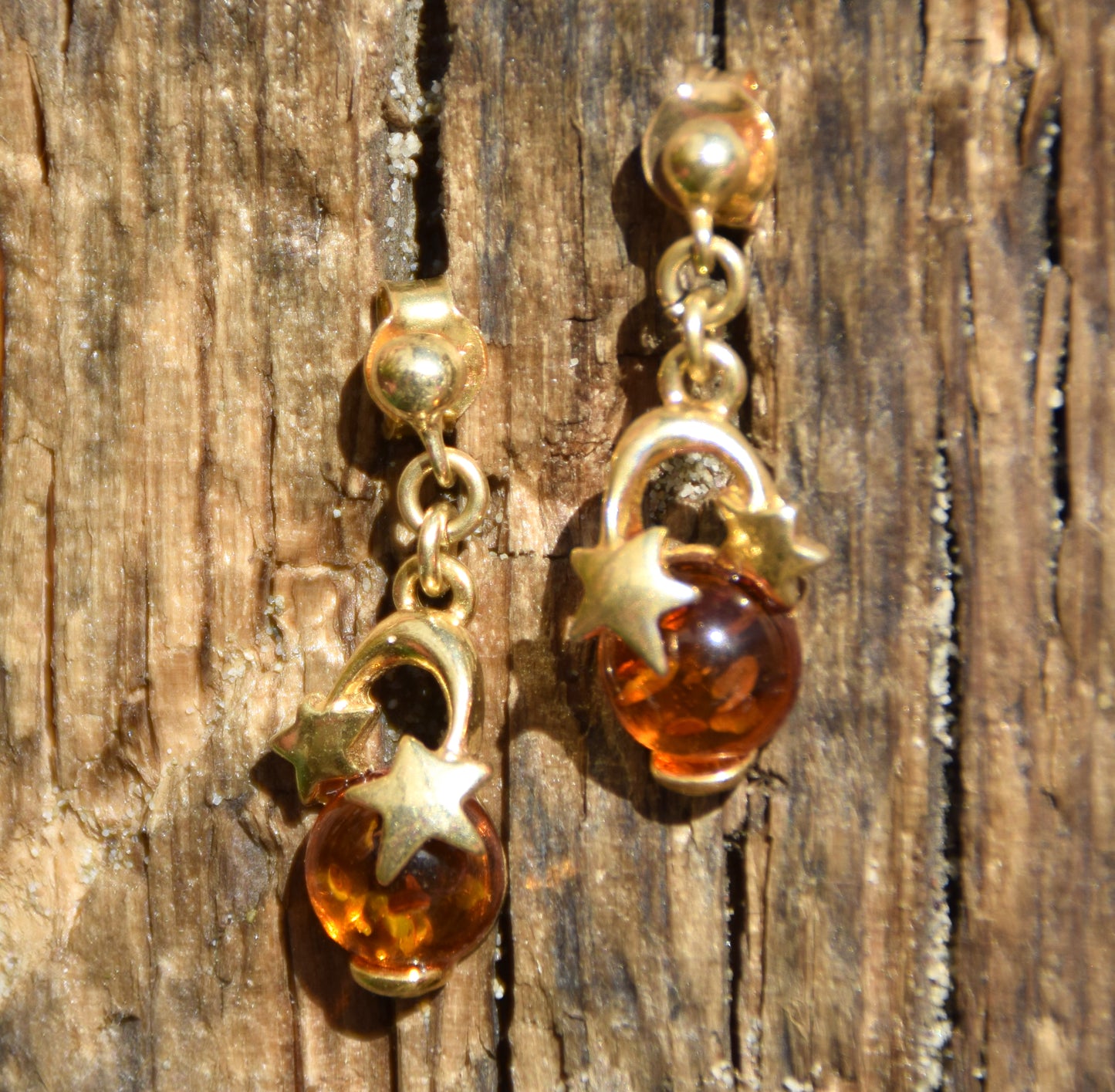 MJ Baltica, orecchini, Ambra naturale Baltica, Argento 925, placcato in Oro 18k, stelle, lucenti, BZK054