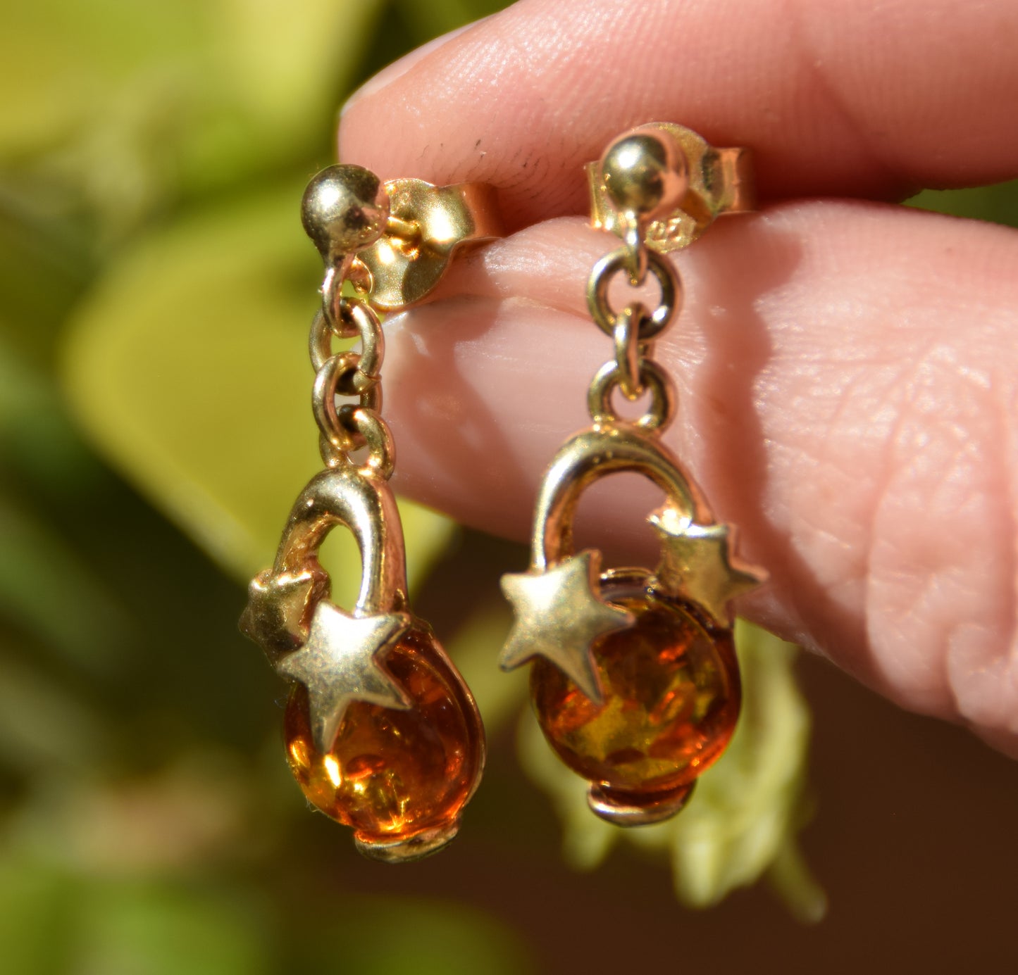 MJ Baltica, orecchini, Ambra naturale Baltica, Argento 925, placcato in Oro 18k, stelle, lucenti, BZK054