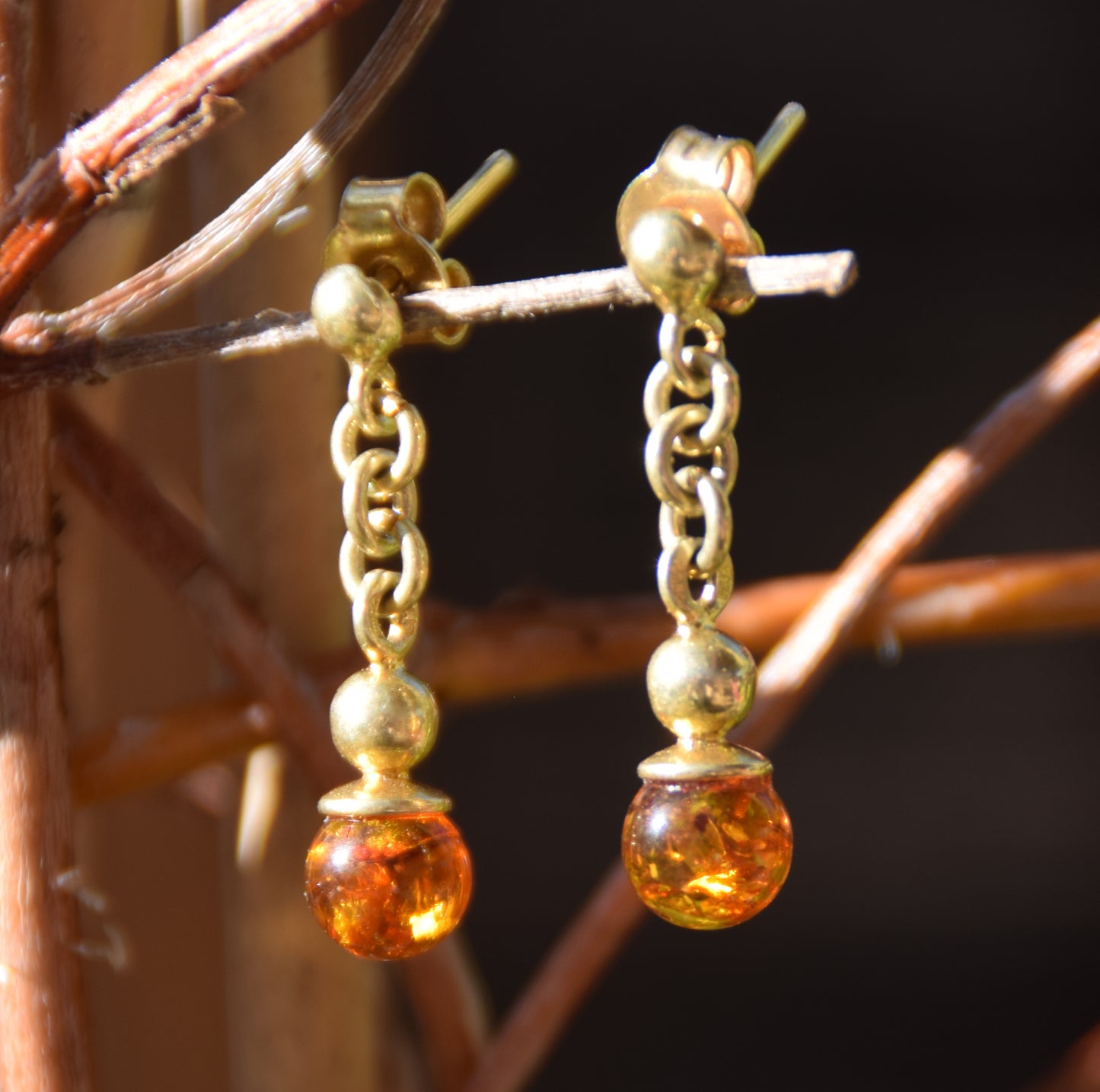 MJ Baltica, orecchini, Ambra naturale Baltica, Argento 925, placcato in Oro 18k, sfera, leggera, delicata, BZK056