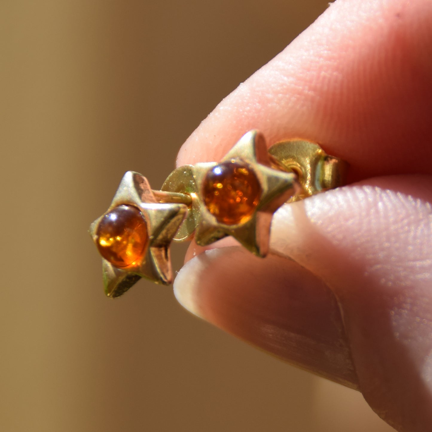 MJ Baltica, orecchini, Ambra naturale Baltica, Argento 925, placcato in Oro 18k, stella, stellina, delicata, dolce, BZK074