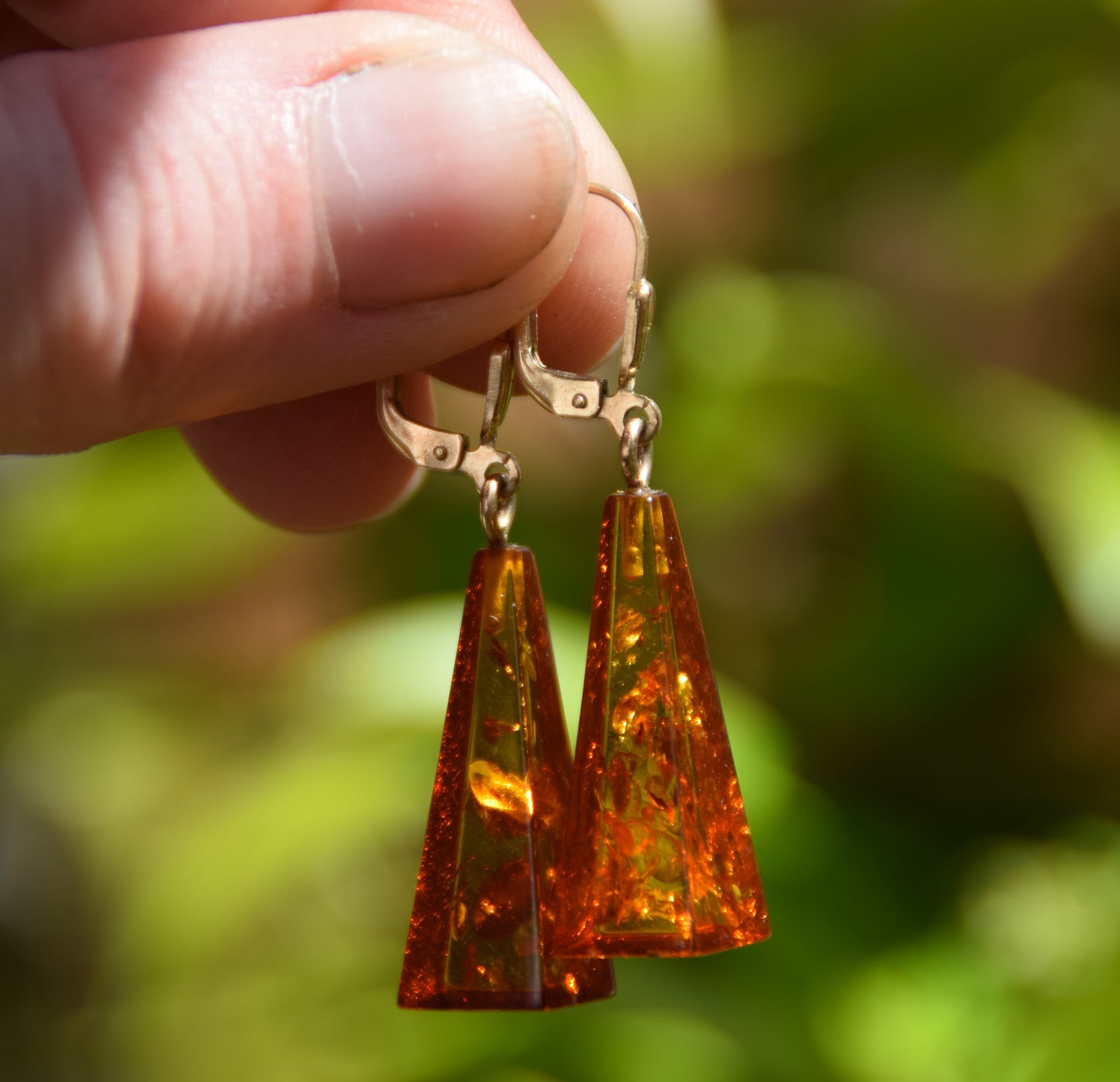 MJ Baltica, orecchini, Ambra naturale Baltica, Argento 925, placcato in Oro 18k, piramide, artigianale, BZK082