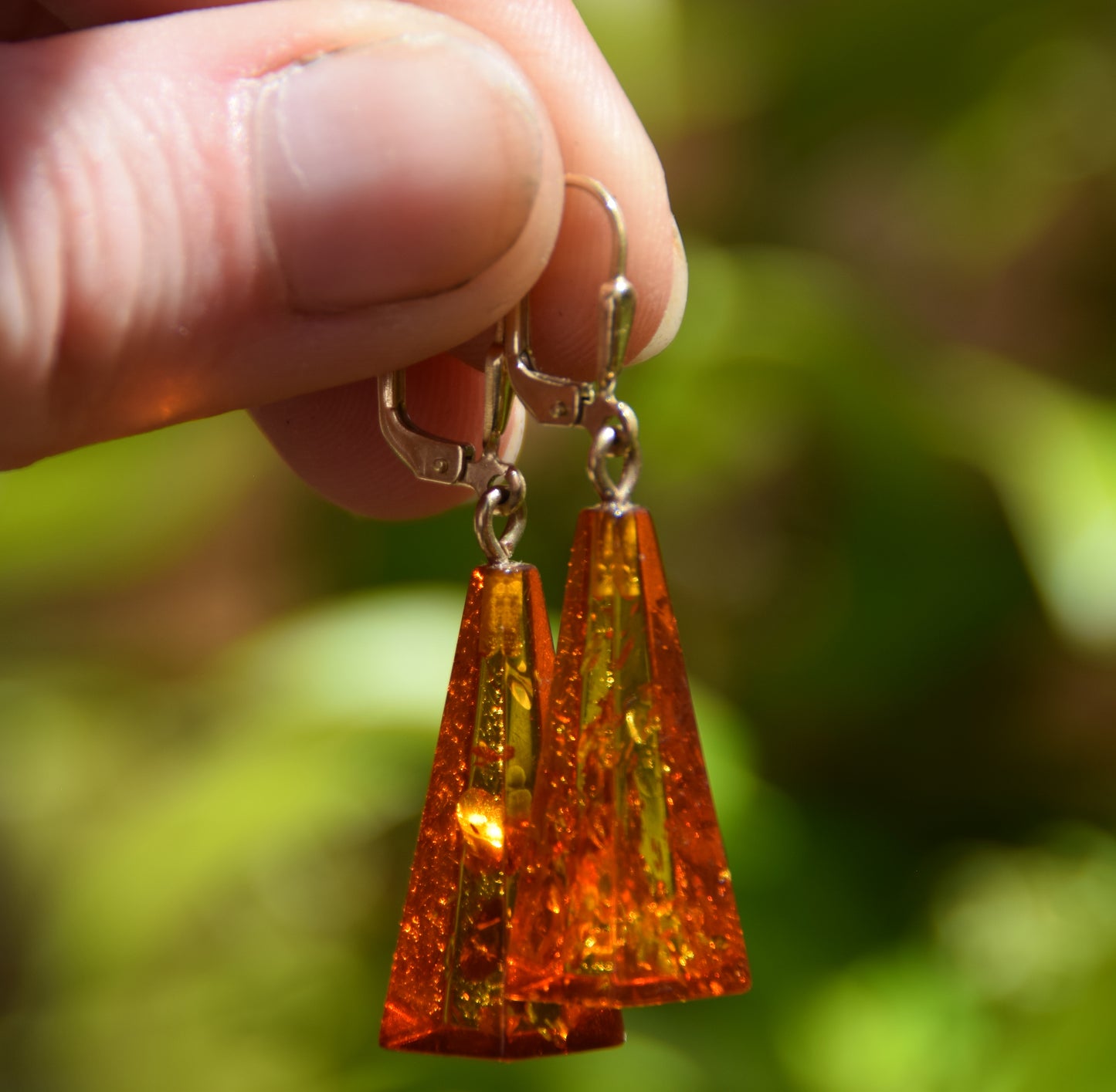 MJ Baltica, orecchini, Ambra naturale Baltica, Argento 925, placcato in Oro 18k, piramide, artigianale, BZK082