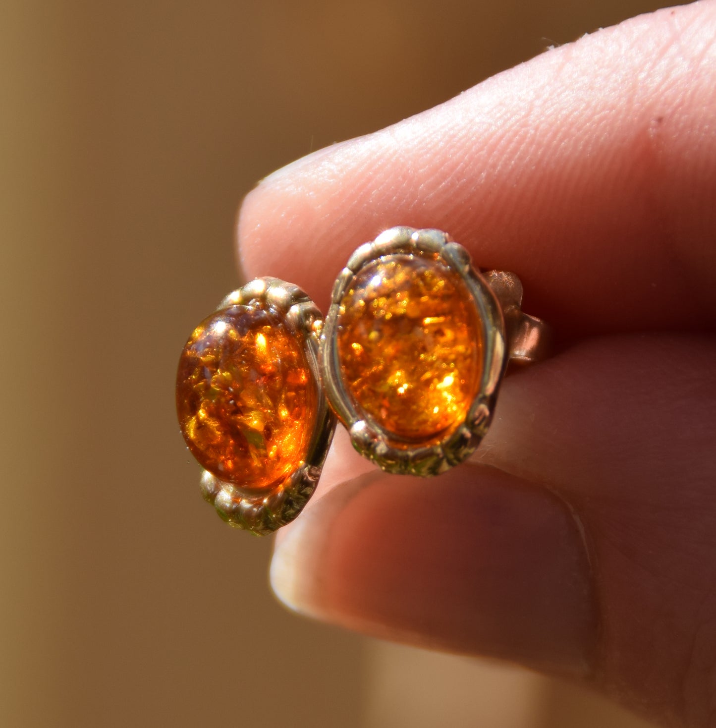 MJ Baltica, earrings, natural Baltic Amber, 925 Silver, 14k Gold plated, cognac, luminous, vintage, handcrafted, BZK096