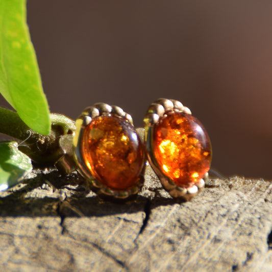 Victorian earrings with cognac-colored natural amber and 18k gold-plated 925 silver, MJ Baltica, BZK096