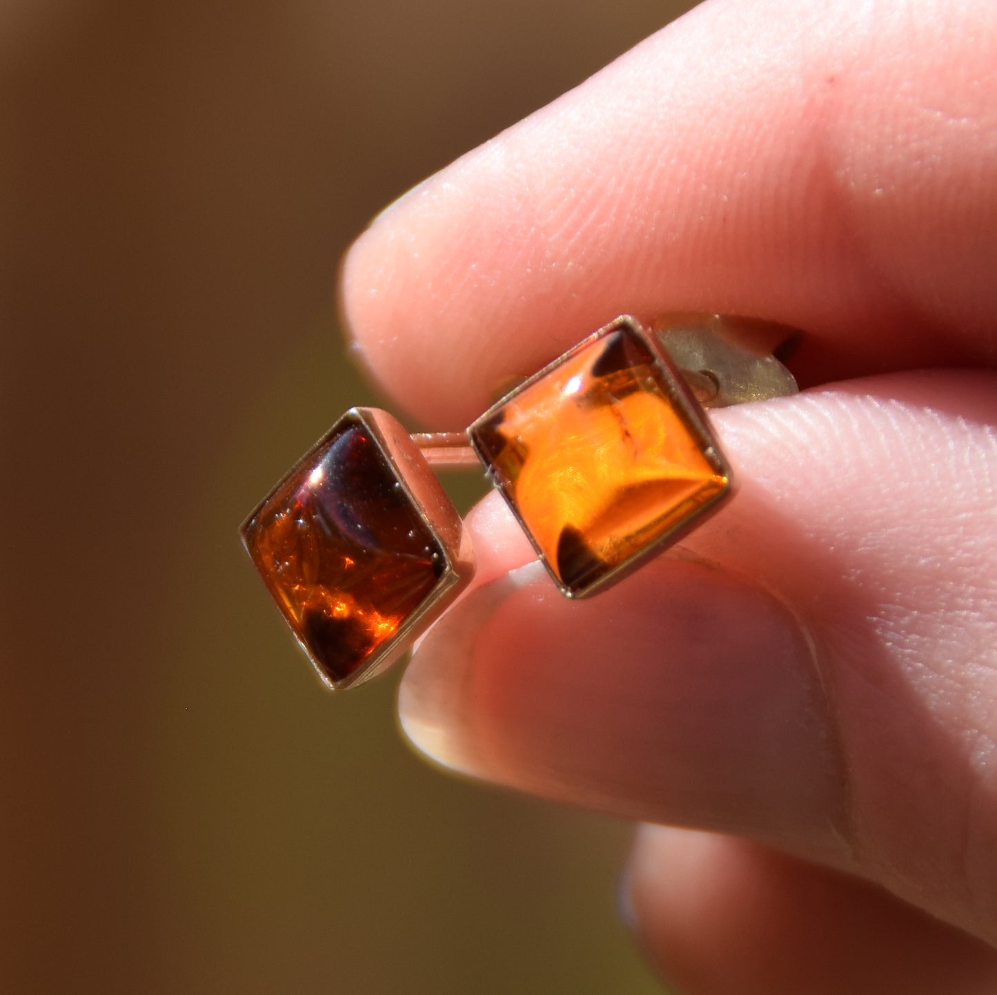 MJ Baltica, orecchini, Ambra naturale Baltica, Argento 925, placcato in Oro 18k, cognac, luminoso, rombo, artigianale, BZK097