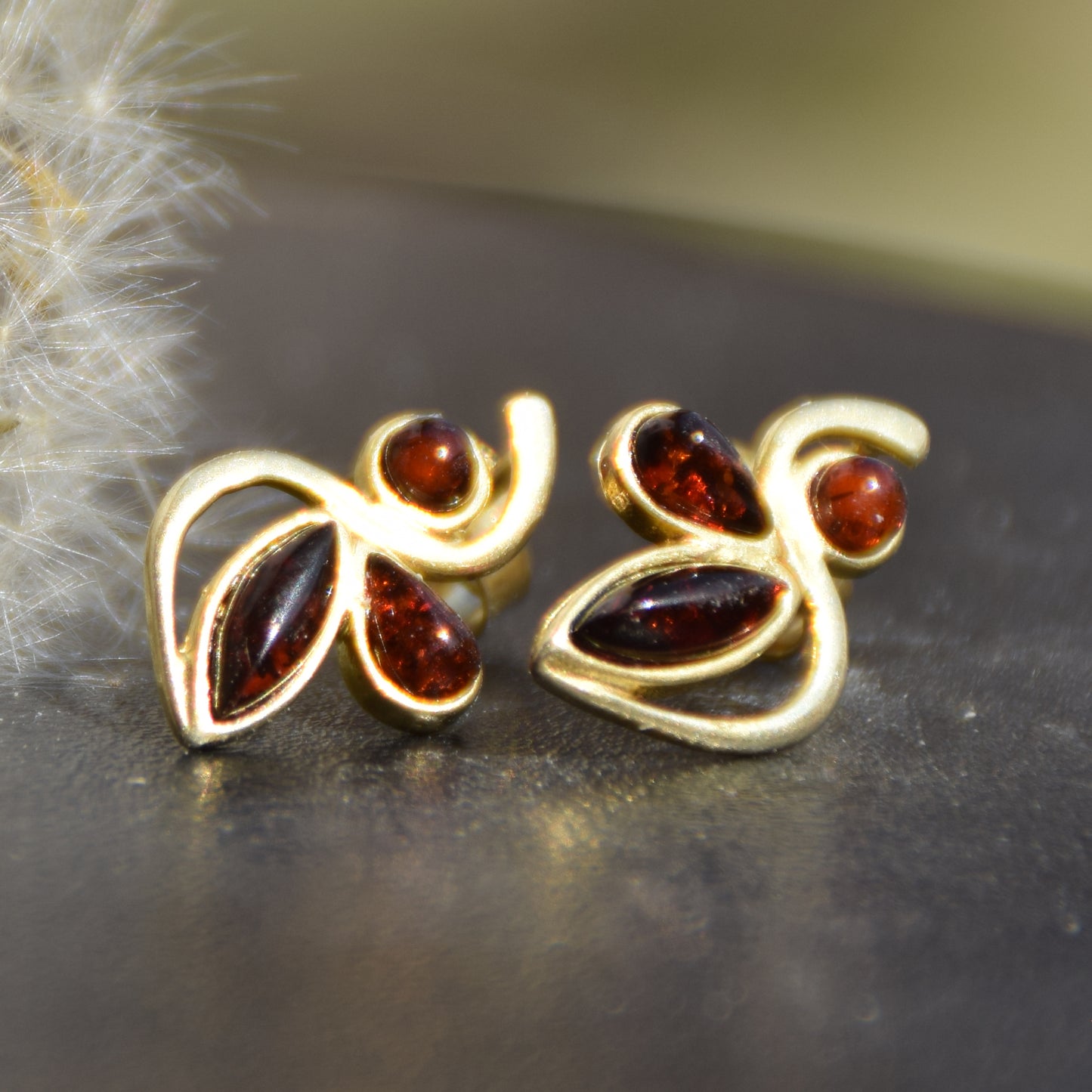 MJ Baltica, orecchini, Ambra naturale Baltica, Argento 925, placcato in Oro 18k, ambra cigliegia, luminoso, artigianale, BZK104