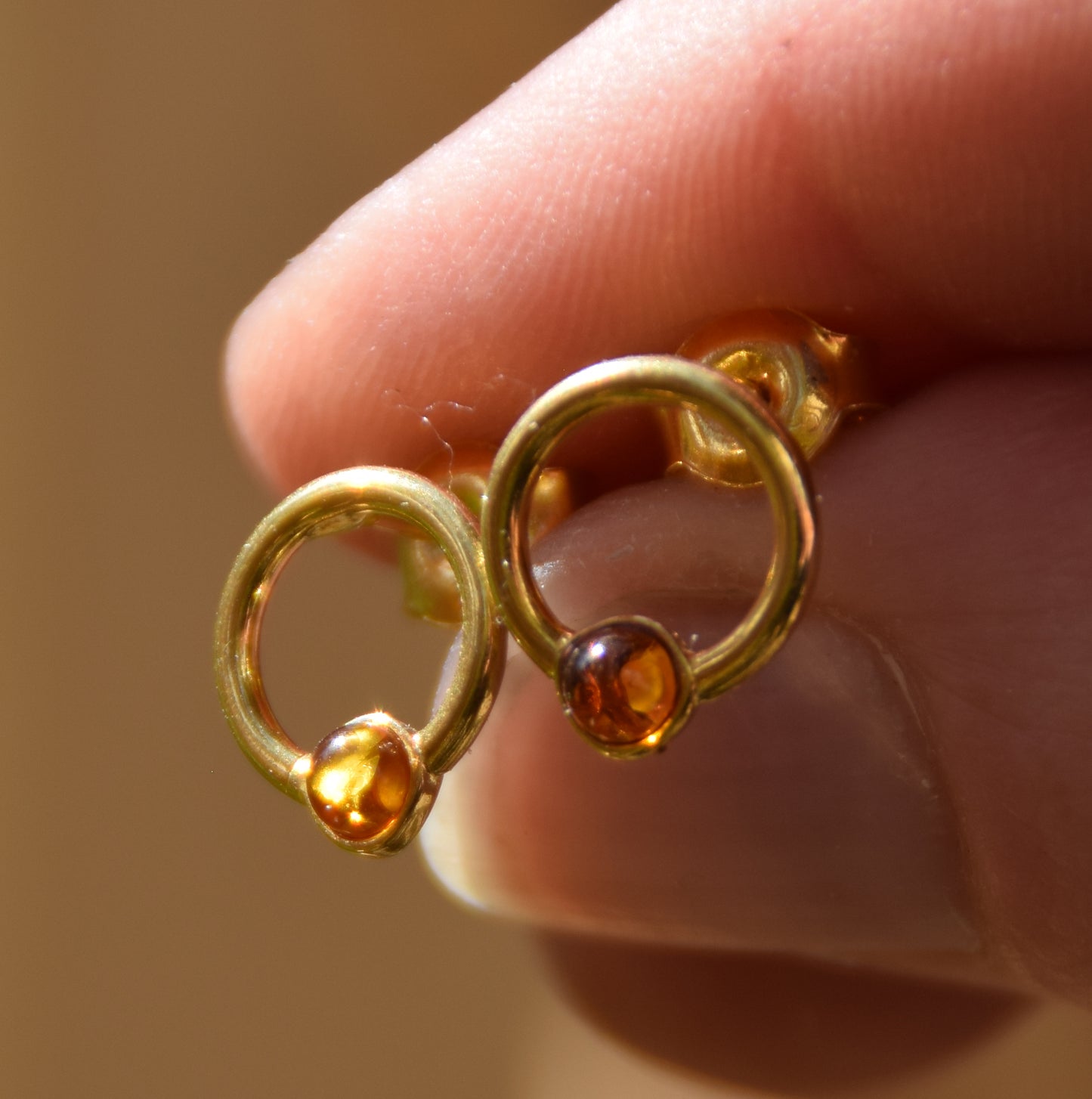 MJ Baltica, orecchini, Ambra naturale Baltica, Argento 925, placcato in Oro 18k, cognac, luminoso, artigianale, BZK105