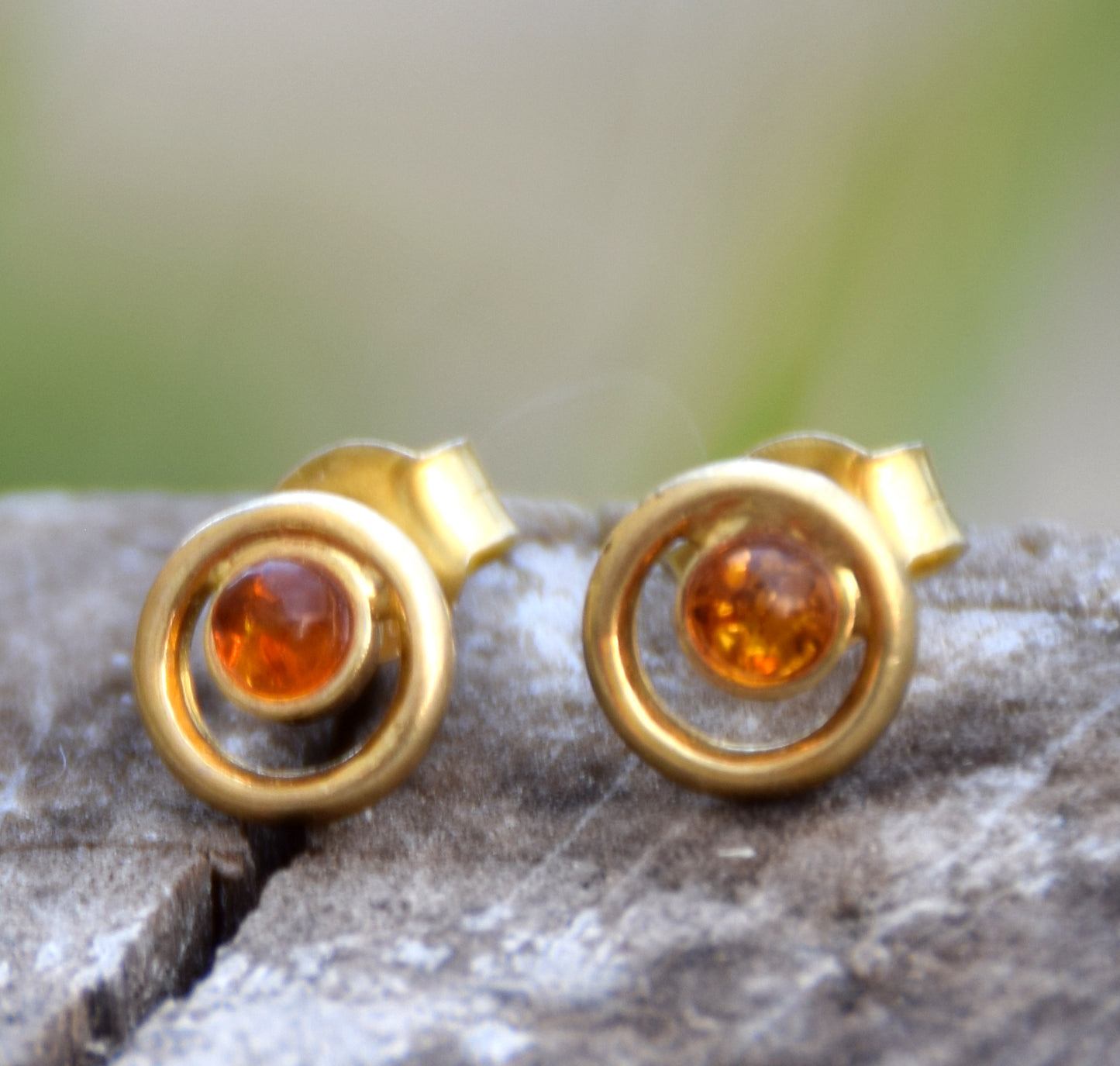 MJ Baltica, orecchini, Ambra naturale Baltica, Argento 925, placcato in Oro 18k, cognac, luminoso, artigianale, BZK106