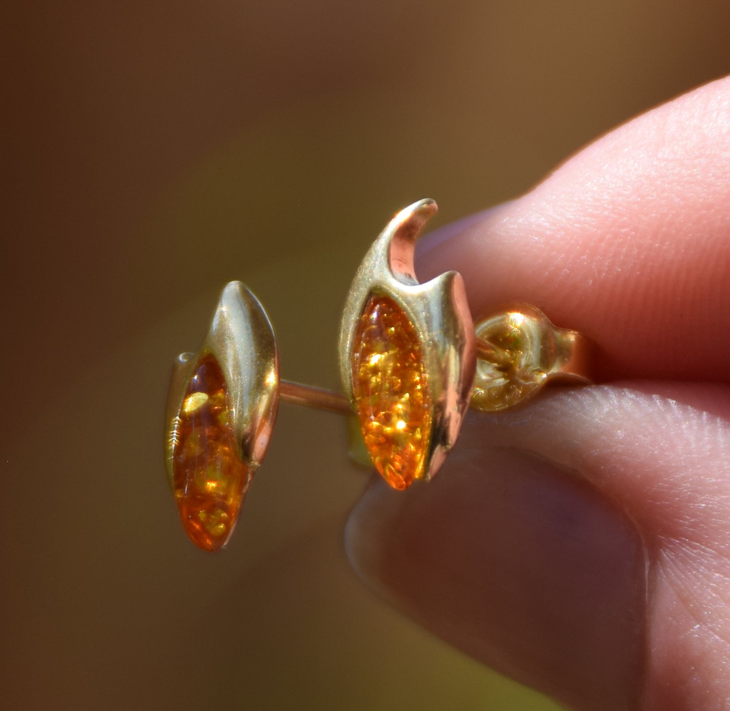 MJ Baltica, orecchini, Ambra naturale Baltica, Argento 925, placcato in Oro 18k, cognac, luminoso, artigianale, BZK107