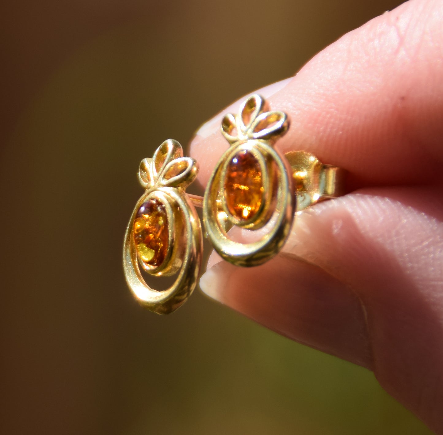 MJ Baltica, orecchini, Ambra naturale Baltica, Argento 925, placcato in Oro 18k, cognac, luminoso, artigianale, BZK111