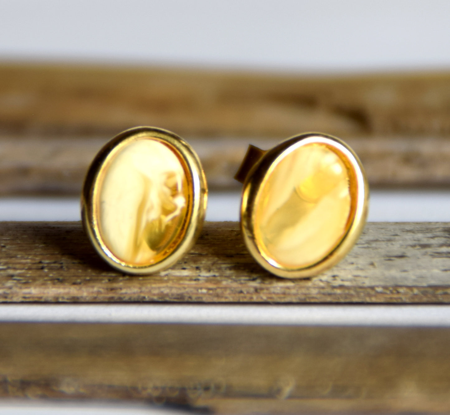 MJ Baltica, earrings, natural Baltic Amber, 925 Silver, 14k Gold plated, oval, imperial amber, luminous, handcrafted, BZK126