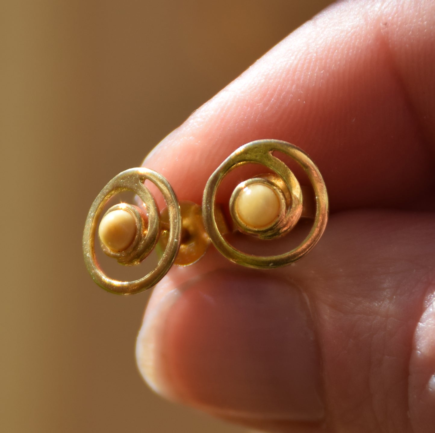 MJ Baltica, orecchini, Ambra naturale Baltica, Argento 925, placcato in Oro 18k, cerchio, ambra imperiale, artigianale, BZK127