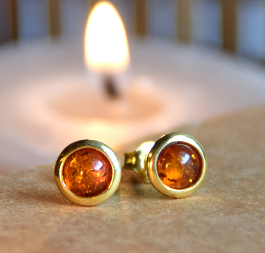 Round earrings with natural cognac Amber and 18k Gold plated 925 Sterling Silver, MJ Baltica, BZK128