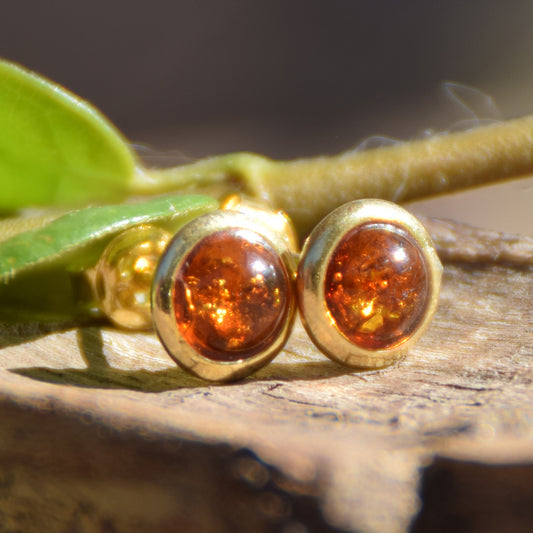 Round earrings with natural cognac Amber and 18k Gold plated 925 Sterling Silver, MJ Baltica, BZK128