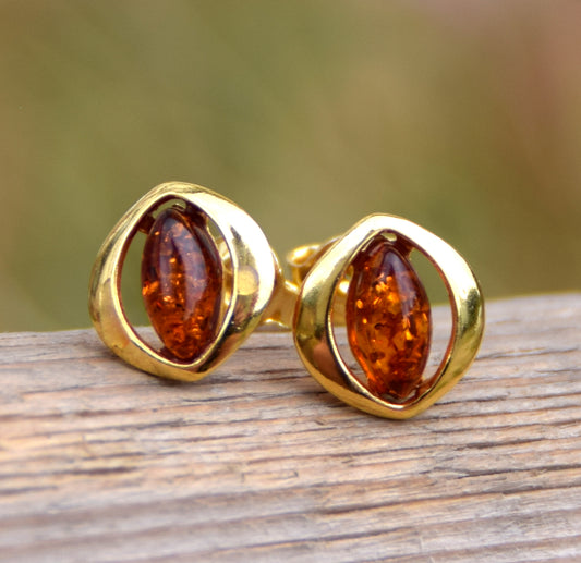 MJ Baltica, orecchini, Ambra naturale Baltica, Argento 925, placcato in Oro 18k, cognac, artigianale, BZK138