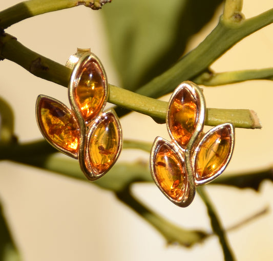 MJ Baltica, orecchini, Ambra naturale Baltica, Argento 925, placcato in Oro 18k, cognac, luminoso, foglie, BZK148