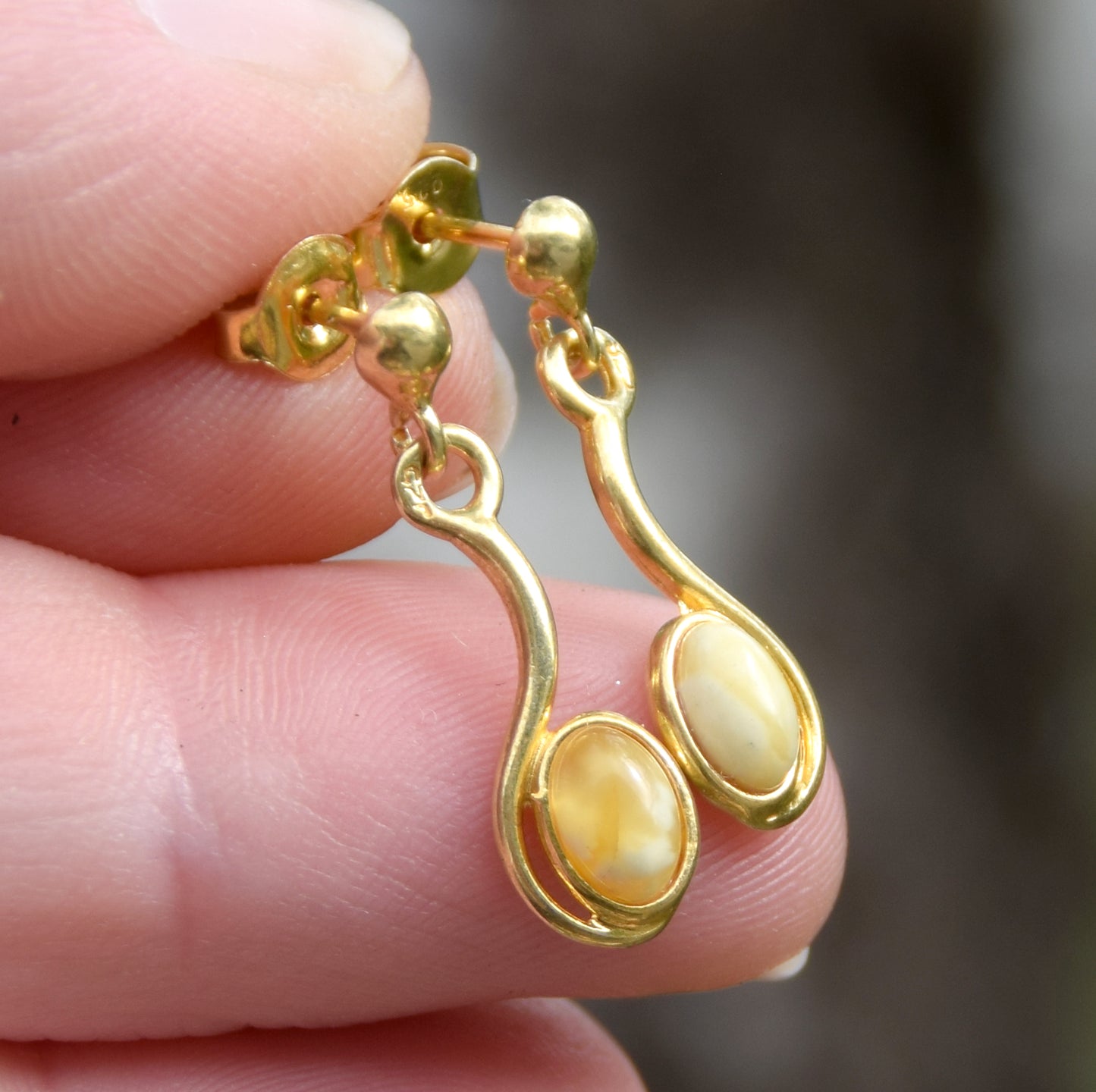 Delicate earrings in natural Imperial Amber and 18k Gold-plated 925 Sterling Silver, MJ Baltica, BZK162
