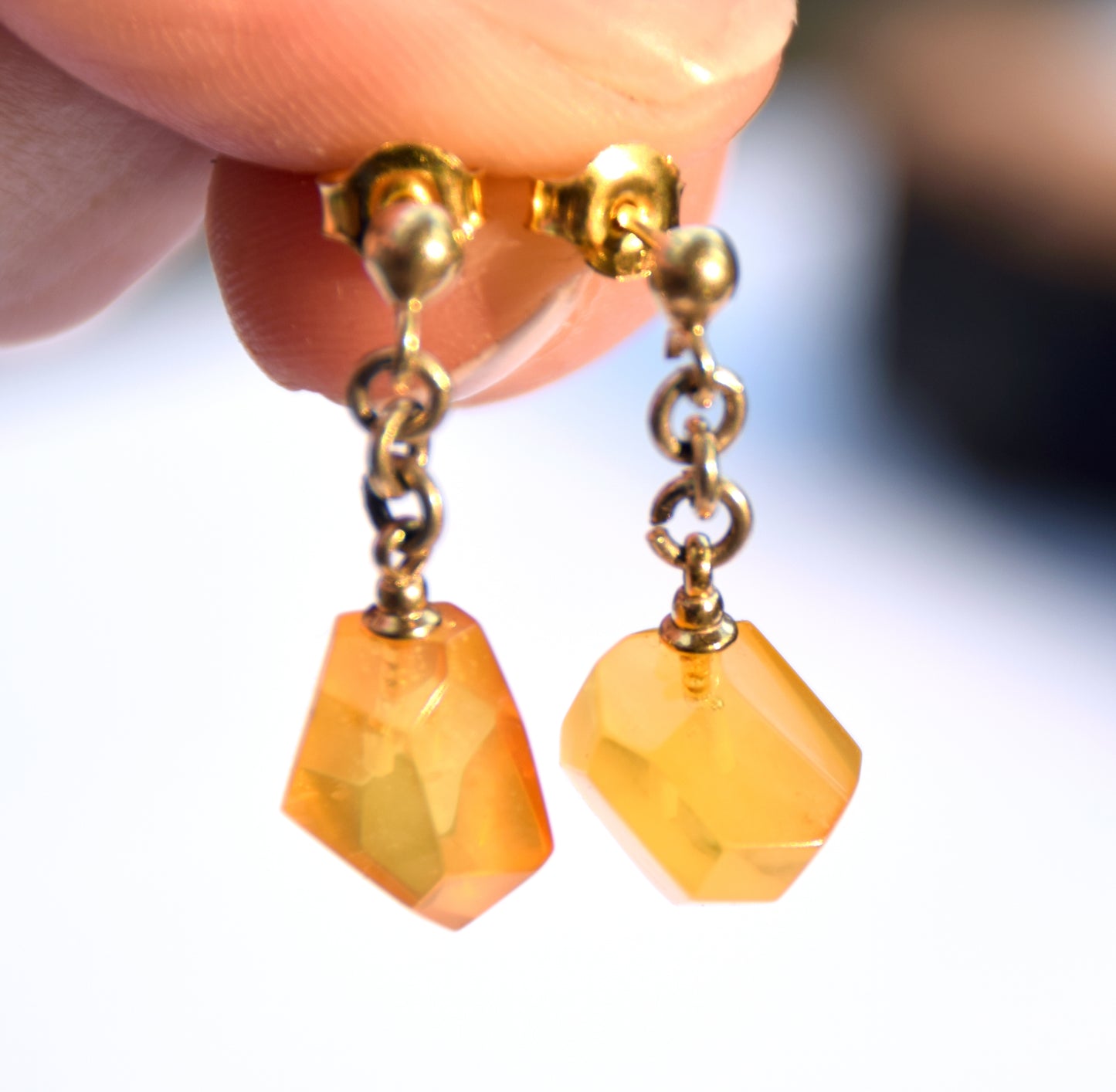 Delicate earrings in natural Imperial Amber and 18k Gold-plated 925 Silver, MJ Baltica, BZK164