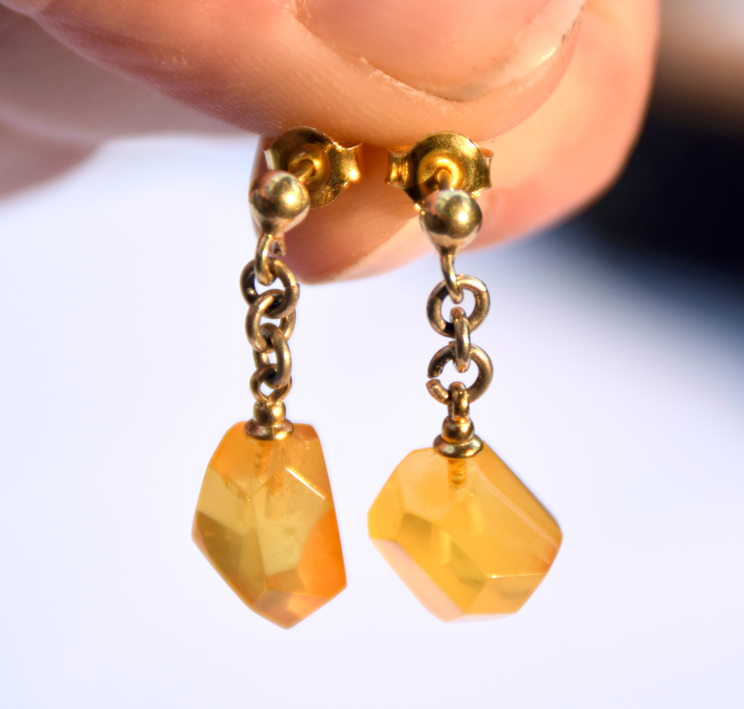 Delicate earrings in natural Imperial Amber and 18k Gold-plated 925 Silver, MJ Baltica, BZK164