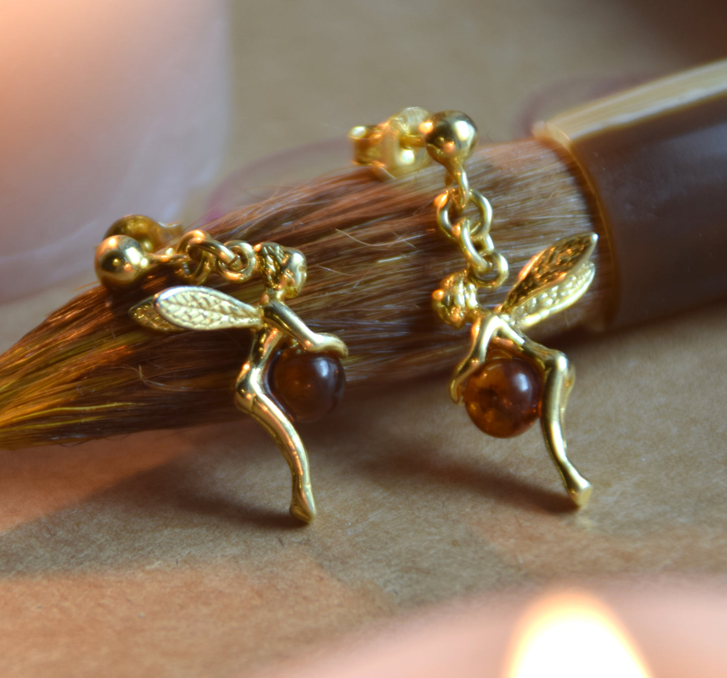 Bright earrings with fairies in natural cognac-colored amber and 18k gold-plated 925 sterling silver, MJ Baltica, BZK168