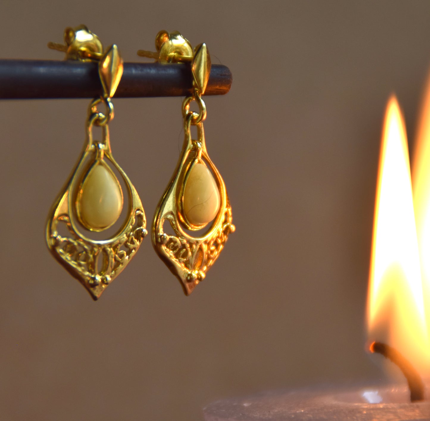 Oriental style earrings with natural imperial amber filigree and 18k gold-plated 925 Sterling Silver, MJ Baltica, BZK177