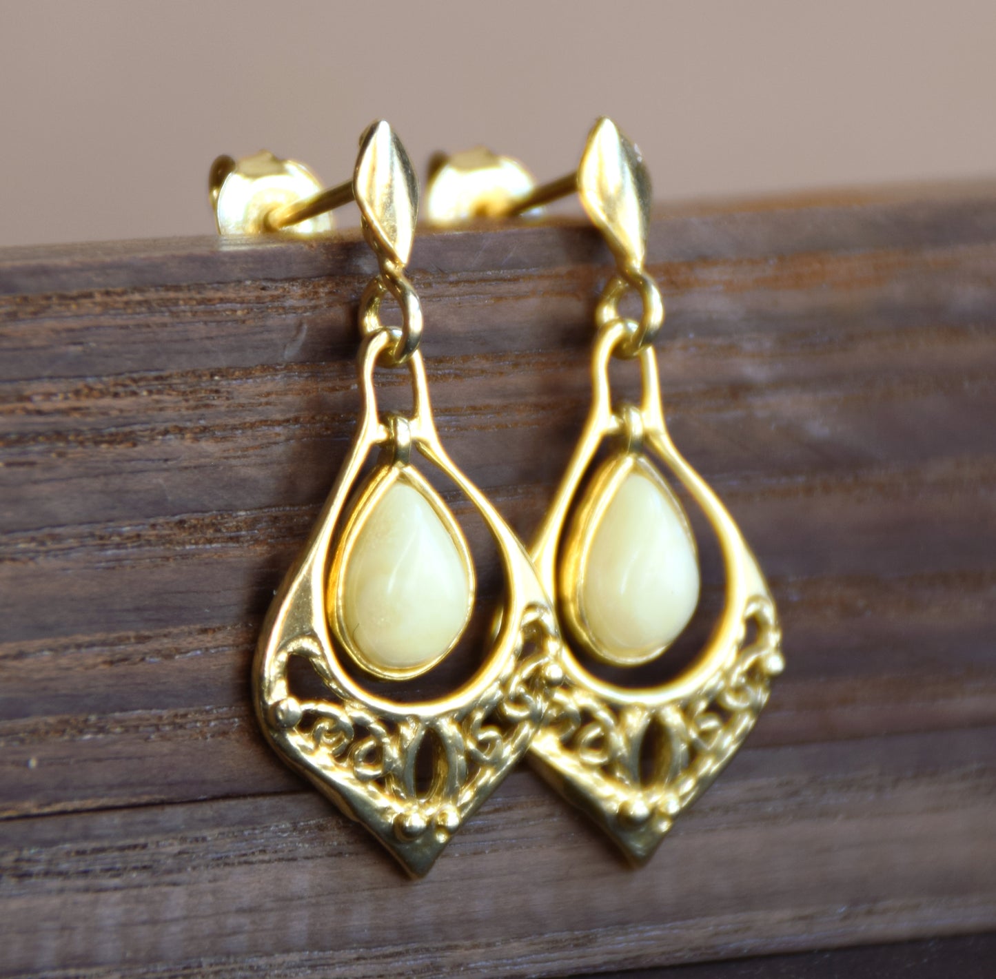 Oriental style earrings with natural imperial amber filigree and 18k gold-plated 925 Sterling Silver, MJ Baltica, BZK177