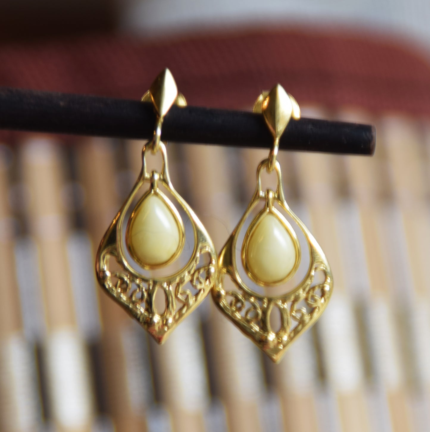 Oriental style earrings with natural imperial amber filigree and 18k gold-plated 925 Sterling Silver, MJ Baltica, BZK177