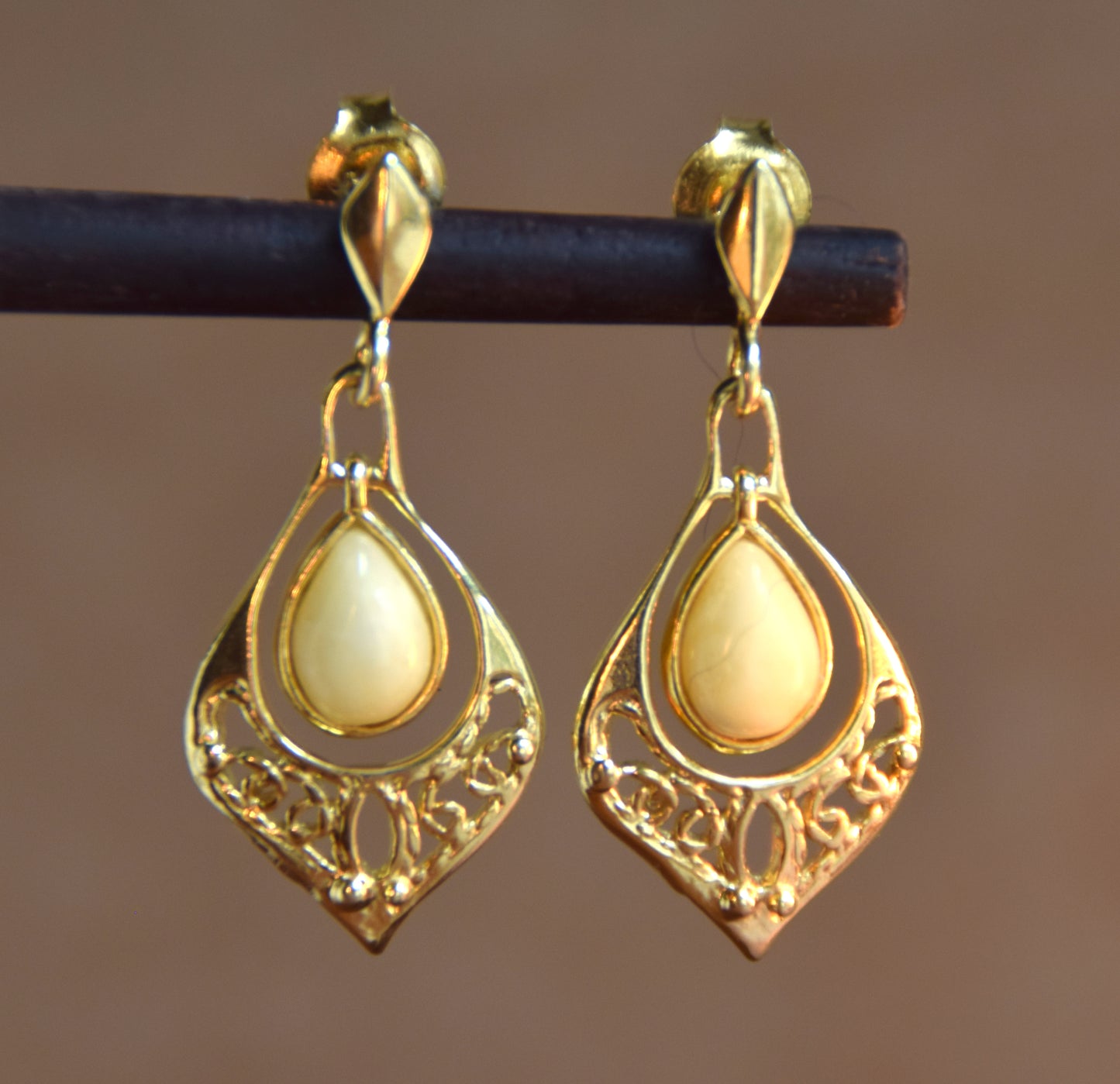 Oriental style earrings with natural imperial amber filigree and 18k gold-plated 925 Sterling Silver, MJ Baltica, BZK177