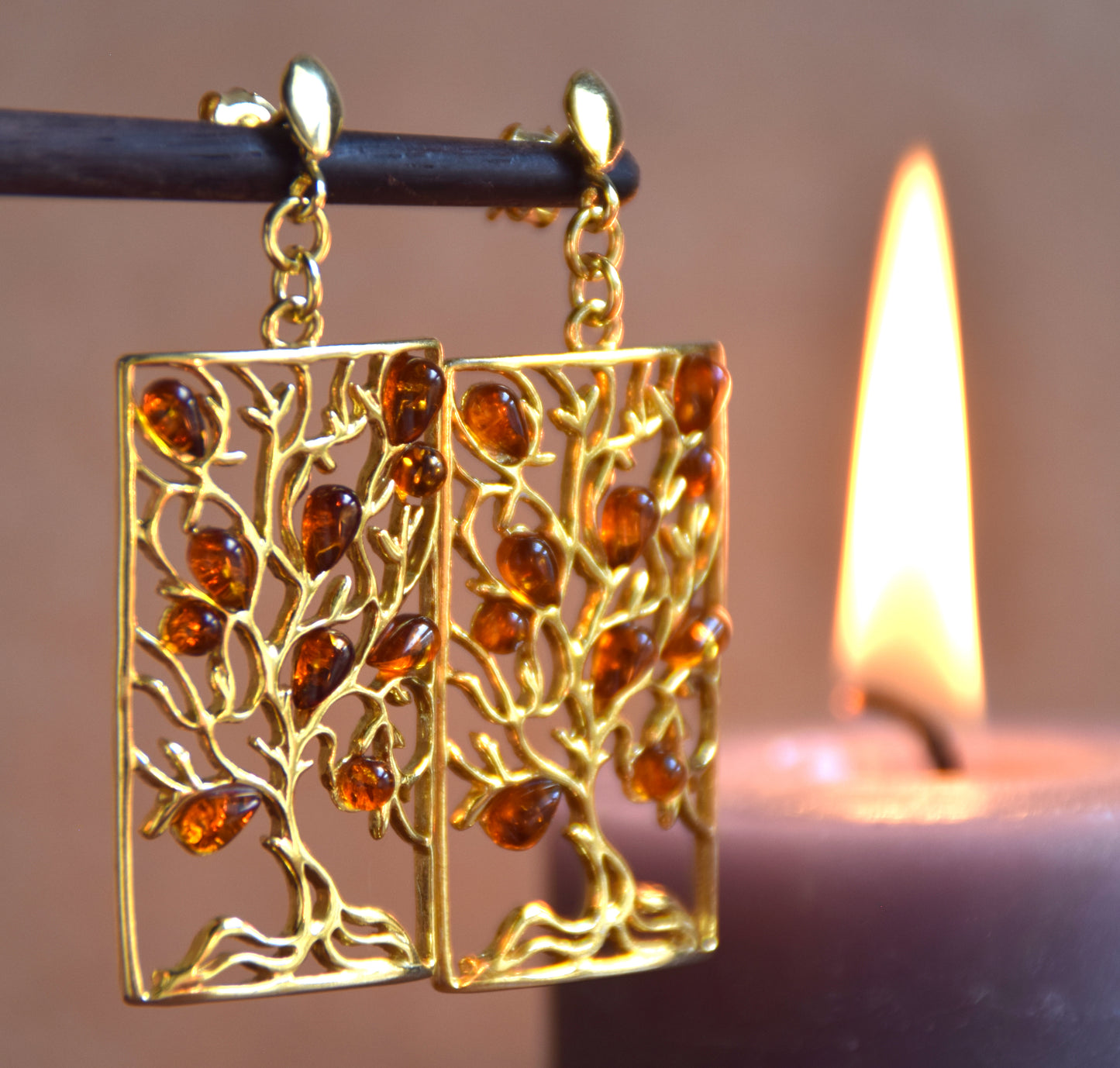Elegant earrings with tree of life in natural cognac amber and 18k gold-plated 925 sterling silver, MJ Baltica, BZK181