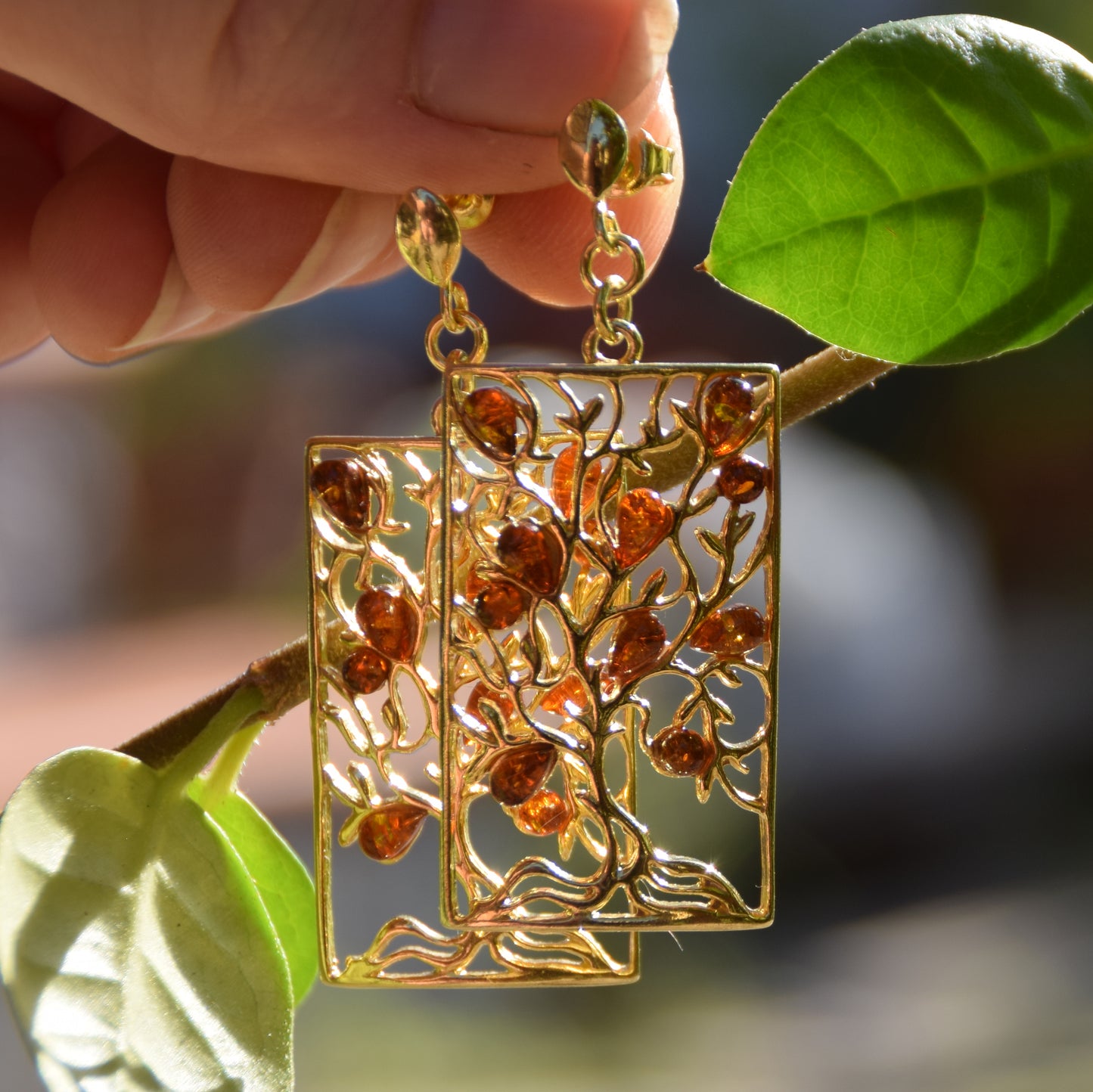 Elegant earrings with tree of life in natural cognac amber and 18k gold-plated 925 sterling silver, MJ Baltica, BZK181