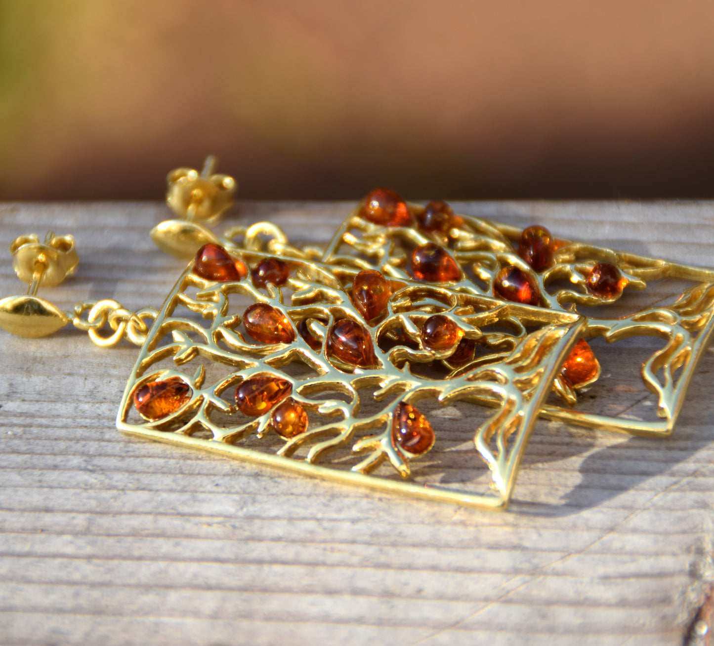 Elegant earrings with tree of life in natural cognac amber and 18k gold-plated 925 sterling silver, MJ Baltica, BZK181
